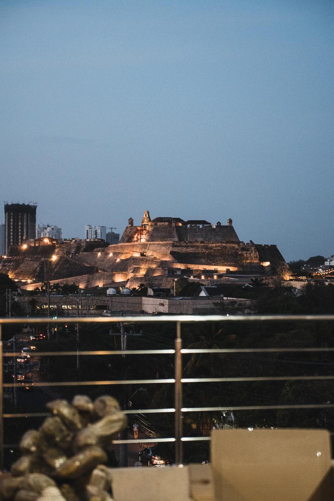 Suite Con Balcon Cerca Al Centro Cartagena Екстер'єр фото